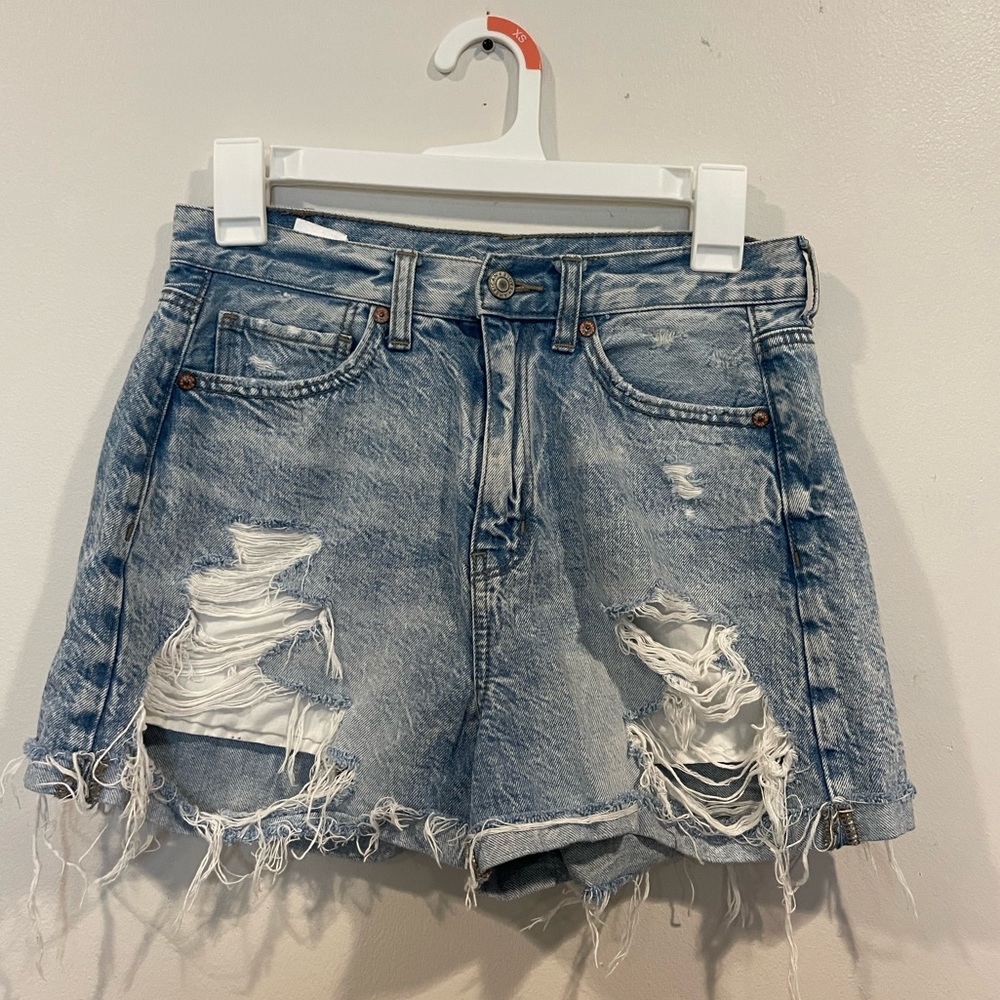 American Eagle High Waisted Deniem Mom Shorts